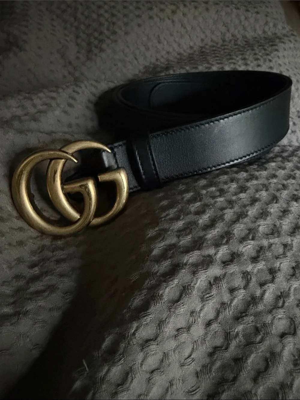 AUTHENTIC Gucci Black Leather Belt with Antiqued Gold Double G Buckle